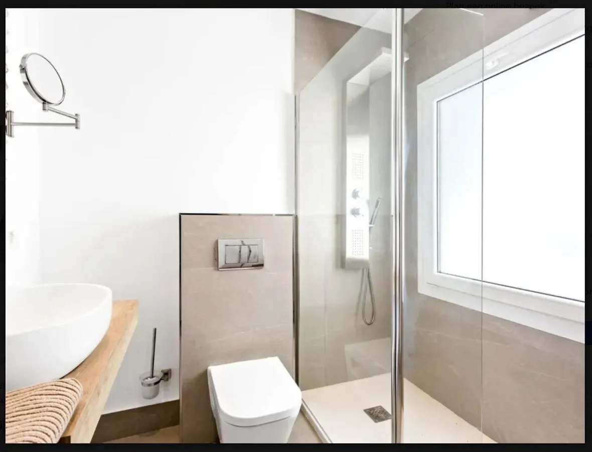 Puerto Banus Luxury Apartment Located In Harbor Marbella