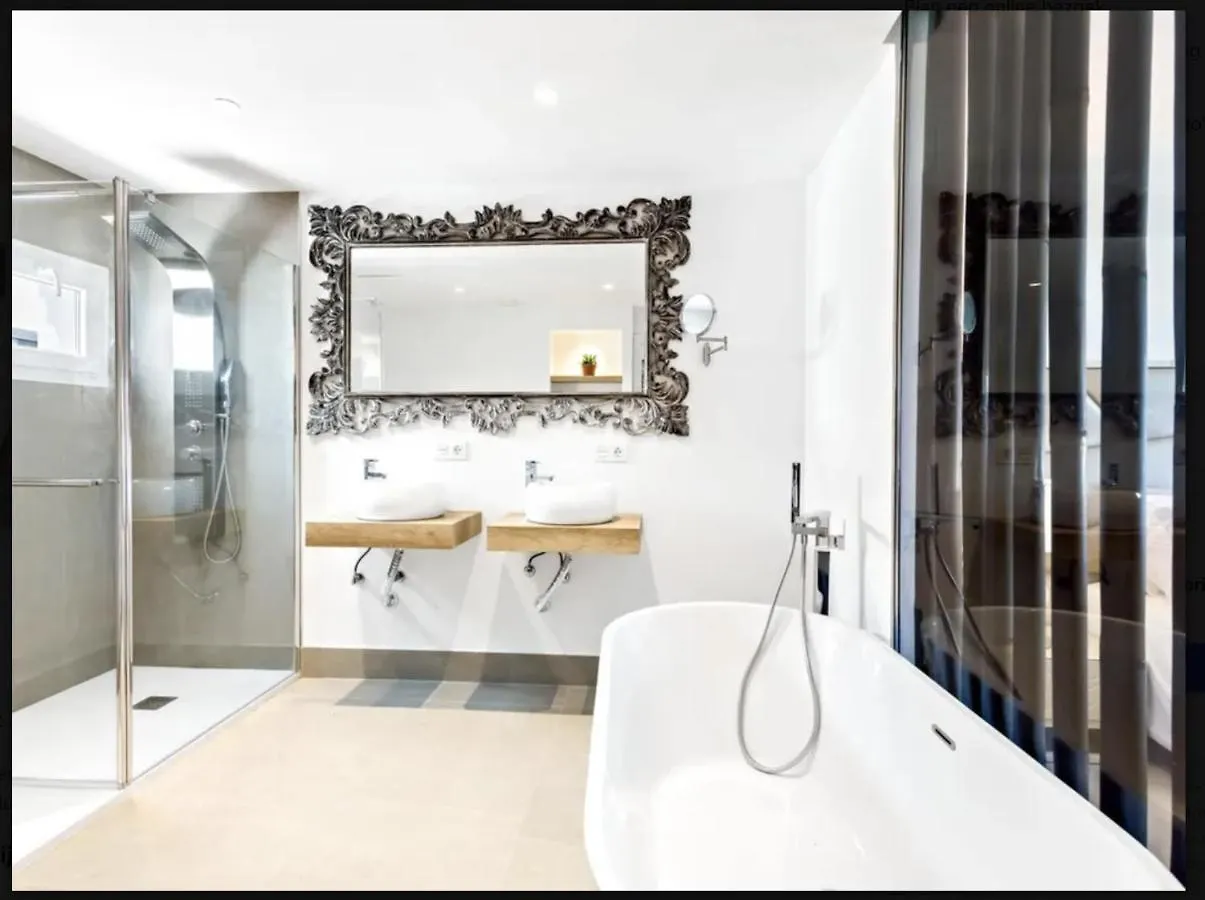 Puerto Banus Luxury Apartment Located In Harbor Marbella